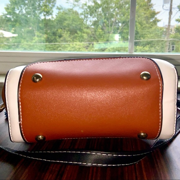 blue white & tan boho tassel purse - Picture 4 of 4